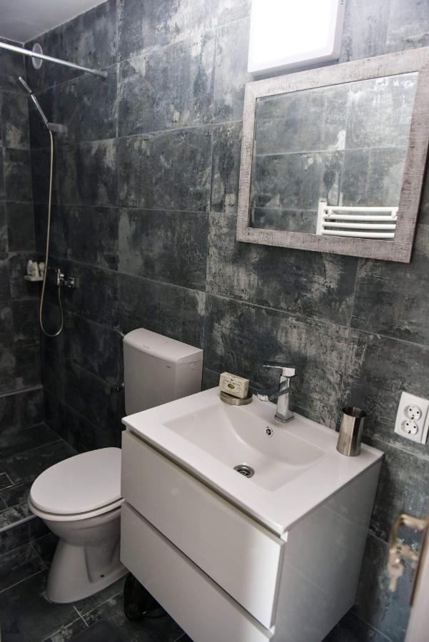 Upforest Guesthouse Călimăneşti Esterno foto