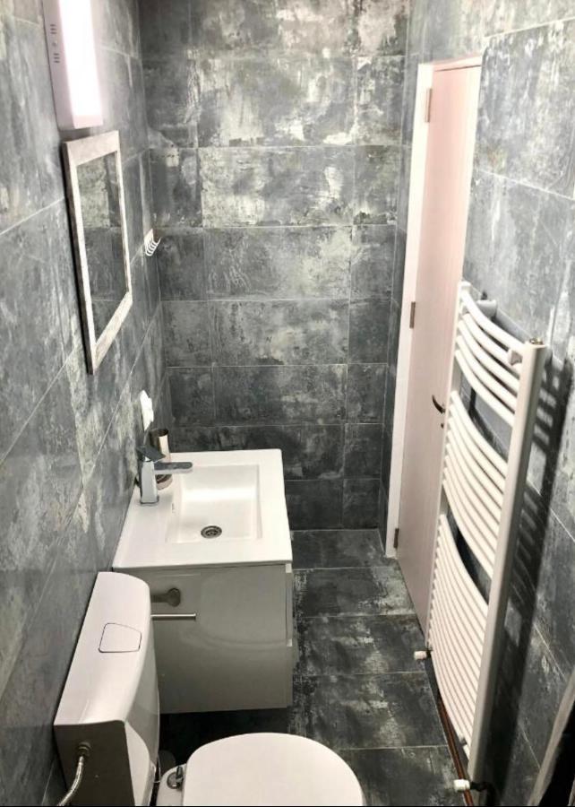 Upforest Guesthouse Călimăneşti Esterno foto
